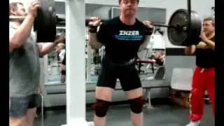 koysta 210pds squating 515 pds raw with wraps