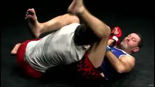 Dodges on the ground with conclusion Juji Gatame