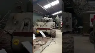 How to aim a WW2 Sherman tank! 