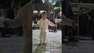Yerinde Duramayan Çocuklar   #dugun #halay #sünnet #govend #sünnetdüğün #shortvideo #öneçıkar #çocuk
