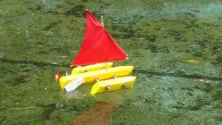 Sailboat Trimaran Foam .- NAVEGACION .wmv
