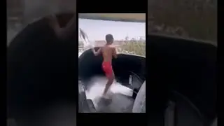 😂