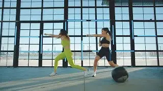 Partner workout: kickboxing + strength
