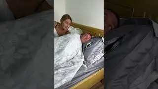 when you caught me in bed with food 🍱 #social #funny #tiktok #couple #comedy