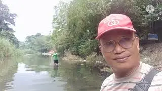 salamat sa ilog na ito dahil lagi kami may ulam,by clarence glee,anak pawis