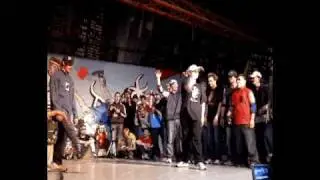 battle for the 3 place on breakdance festival OPEN4 (2004) in Moscow - part 3