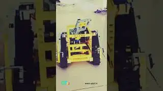 Wall-E with Q-bits of QtPi Robotic Kit
