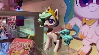 My Little Pony Magical Kiss Unicorn Princess Celestia in action