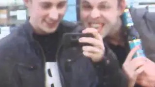 атец  улыбаеться смешно.3gp