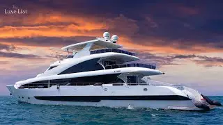 Touring The PALM ISLANDS On A Million Dollar SUPER YACHT