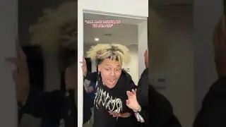 pov: you’re at your friends house & accidentally walk in on their mom..