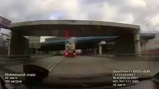 очень опасная ситуация на дороге