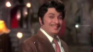 Ninaithathai Mudippavan | Tamil Movie | MGR Best Scenes 01