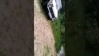 Пьяный мужик за рулём часть 2