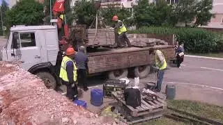 В Менделеевске проходит ремонт проблемной лестницы по улице Тукая,1