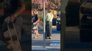 Gypsy trying to steal from people in parking lot Part2