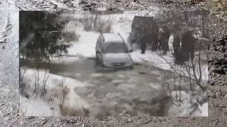 #185. Нива перебирается через реку [АВТО 4x4]