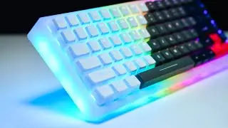 Marsback M1 Review: SO MUCH RGB + Hot Swap Switches!