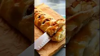 Рулет с яблоками и корицей 