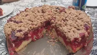 Kirsch-Streuselkuchen || Cherry crumbs cake