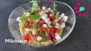 Tempting summer dream: fresh pasta salad with Mediterranean flair #pasta #pesto #delicious