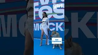 Ольга Серябкина, Настя Ивлеева, Ида Галич, Юля Годунова на Синей дорожке VK FEST.