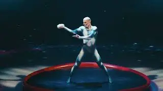 “Light” - Live 2024 juggling performance by Viktor Kee Icon of the Seas, show Starburst.