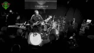 Groove Aliens Session Sol Kulturbar [ Basssolo Günter Asbeck ]