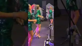 Simplemente amigos .. vivo !!