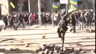 Майдан 19 02 Добродушные Радикалы убивают правоохранителей 19 февраля 2014 года