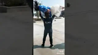 overhead lift press girl