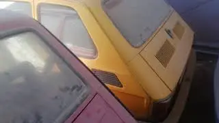 Нашёл заброшенные машины Fiat 126