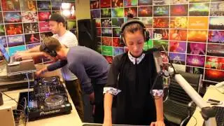 Lady Waks In Da Mix 