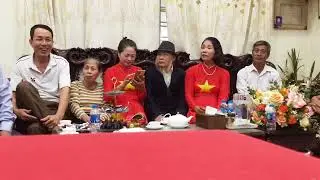 Đồng Chí Nguyễn Ngọc Thăng đón huy hiệu 55 tuổi đảng