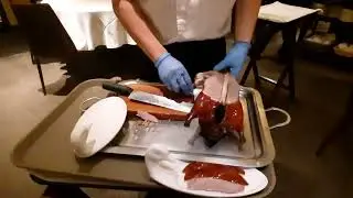 Peking duck carving @ Imperial Treasure, Paragon, Singapore. Chinese restaurant Delicacy. Delicious.