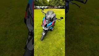 BMW M1000XR - How Do I Adjust The Screen? #bmwmotorrad