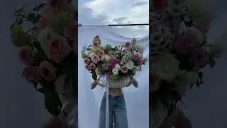 Восхитительная летняя корзина от Flo&Co 🌿🌞Хотели бы получить такую в подарок? 🥰