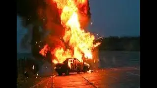Vine - Cool Guys dont look at explosions