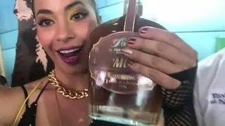 Lady Orozco; la abejita HONEY LADY