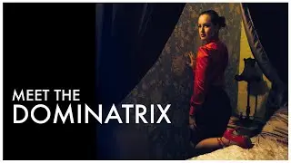 Meet Dominatrix Vivienne L'Amour