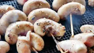 Polgi főz. Grillezett pulykahere, fokhagymás tejszínes mártásban párolva galuskával.