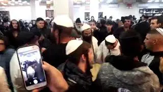 הרבבות כבר בציון רבי נחמן - ערב ראש השנה תש