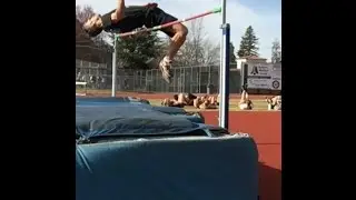 51-year-old guy High Jumps 5'4