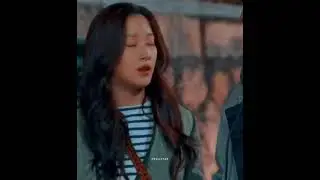 специально развязал шнурок 😂 / Истинная красота