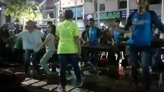 Heboh!!!!! Duet joget tante vs anak-anak.. Bersama musisi malioboro.. Juragan empang...