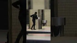 Pranking people in the Subway with Magic 