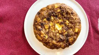 How to cook the perfect SPANISH OMELETTE (Tortilla de Patatas)
