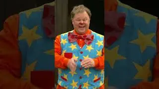 Can you sign "Sit" with Mr Tumble? #Ytshorts #mrtumble #makaton