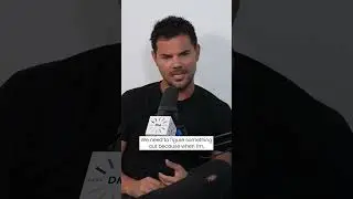 TAYLOR LAUTNER IS MARRIED TO TAYLOR LAUTNER!
