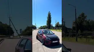 Как она лежит 😍